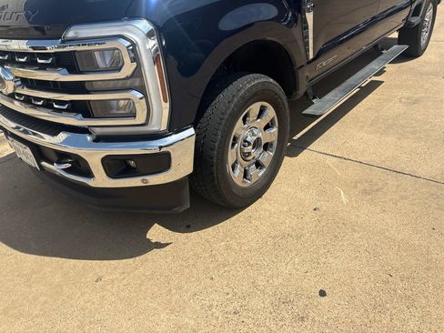 Used 2024 Ford F250 Lariat w/ Lariat Ultimate Package AWD/4WD image 2