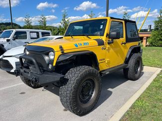 Used 2015 Jeep Wrangler Sport w/ Connectivity Group AWD/4WD video 1