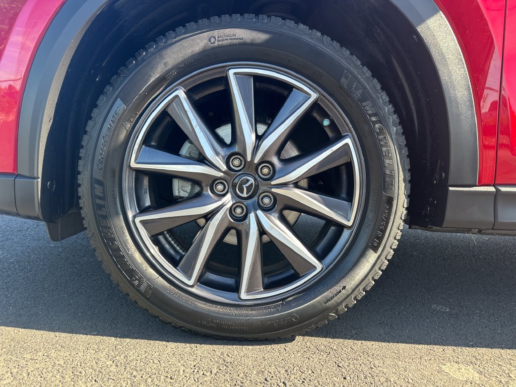 Used 2018 MAZDA CX-5 Touring w/ Preferred Equipment Package AWD/4WD image 12