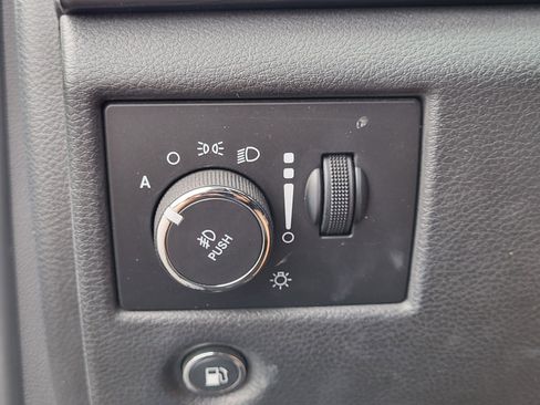Used 2021 Jeep Grand Cherokee Laredo X RWD image 23