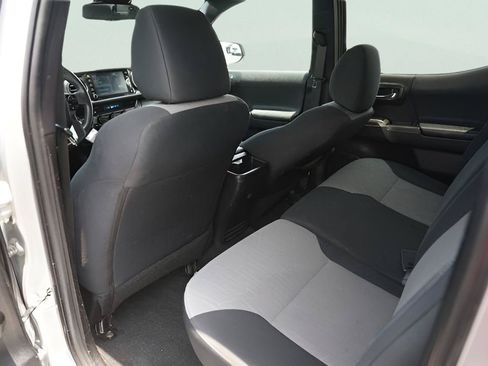Used 2023 Toyota Tacoma TRD Sport AWD/4WD image 11