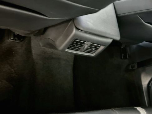 Used 2025 Toyota Camry SE FWD image 28