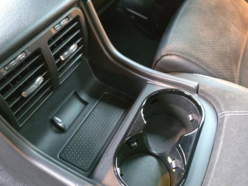 Used 2018 Maserati GranTurismo Sport image 31