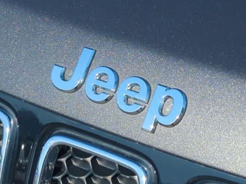 Certified 2020 Jeep Compass Limited w/ Safety & Security Group AWD/4WD image 12
