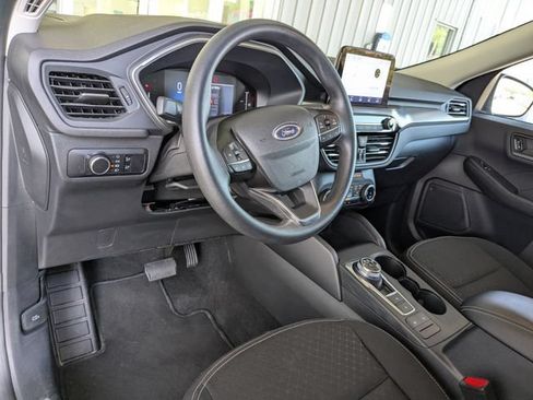 Used 2025 Ford Escape Active AWD/4WD image 21