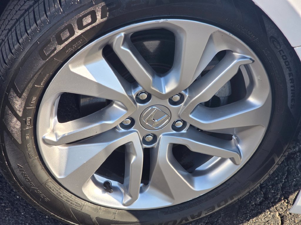 Used 2019 Honda Accord LX image 9