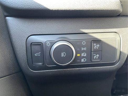 Used 2021 Ford Escape Titanium w/ Class II Trailer Tow Package image 23