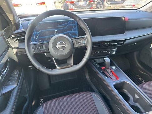 New 2026 Nissan Kicks SR FWD image 22