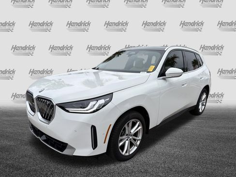 Used 2025 BMW X3 xDrive30i w/ Premium Package AWD/4WD image 5