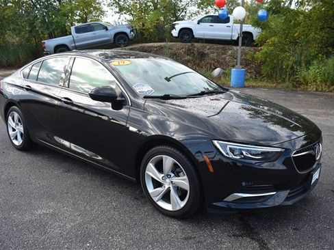 Used 2019 Buick Regal Preferred w/ Sights and Sounds Package image 10