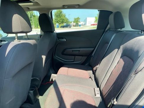 Used 2018 Chevrolet Sonic LT w/ Fun and Sun Package FWD image 27