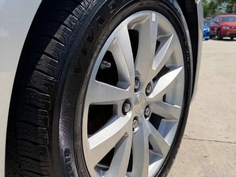 Used 2016 Chevrolet Malibu LTZ FWD image 9
