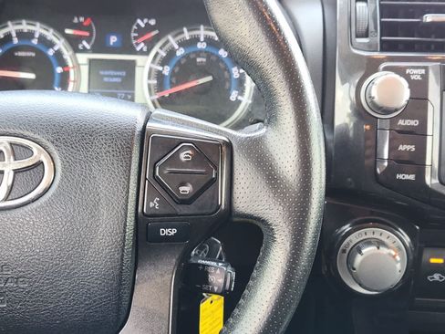 Used 2018 Toyota 4Runner TRD Off-Road Premium AWD/4WD image 26