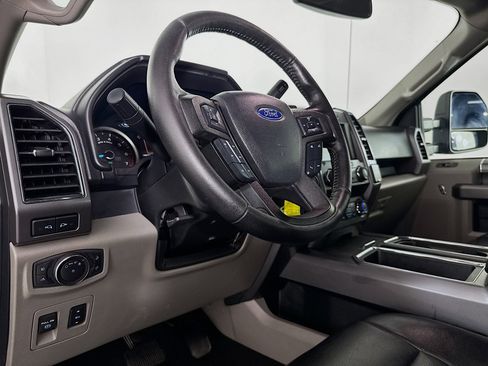 Used 2019 Ford F150 XLT w/ Equipment Group 302A Luxury image 20