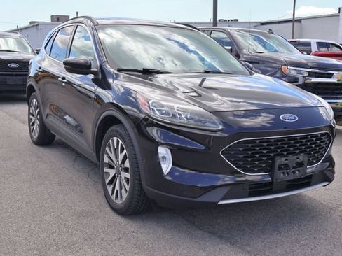 Used 2020 Ford Escape Titanium AWD/4WD image 4