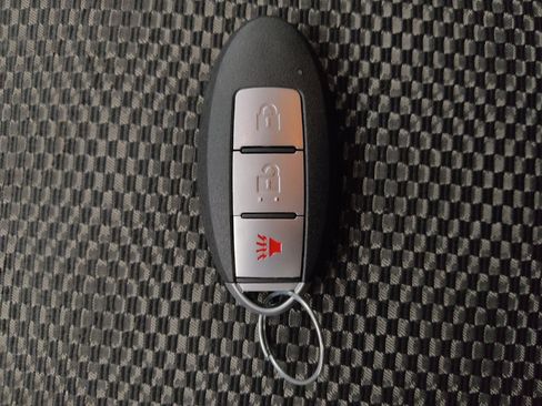 Used 2020 Nissan Rogue Sport SV FWD image 32