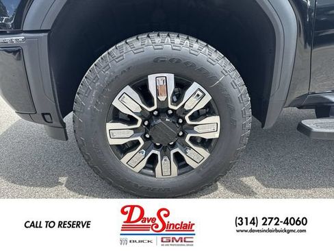 New 2026 GMC Sierra 3500 Denali w/ Denali Reserve Package AWD/4WD image 10