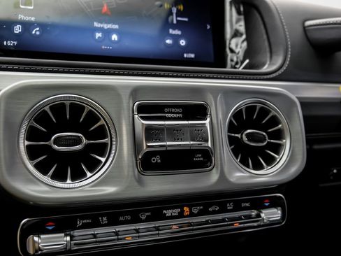 Used 2026 Mercedes-Benz G 63 AMG 4MATIC image 34
