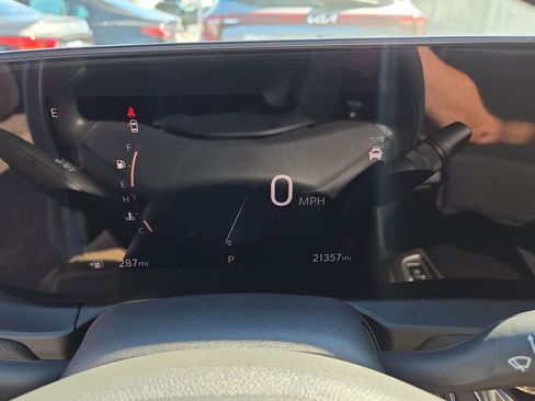 Used 2025 Buick Envista Preferred image 27