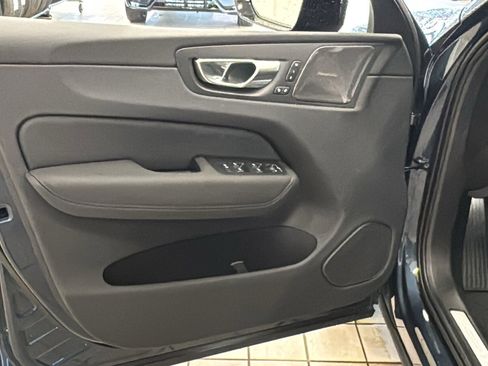 New 2026 Volvo XC60 T8 Ultra w/ Climate Package AWD/4WD image 21