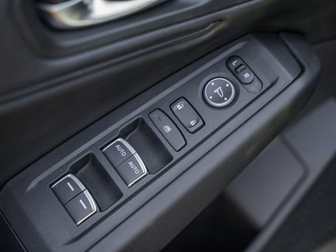 Used 2025 Honda Accord SE image 38