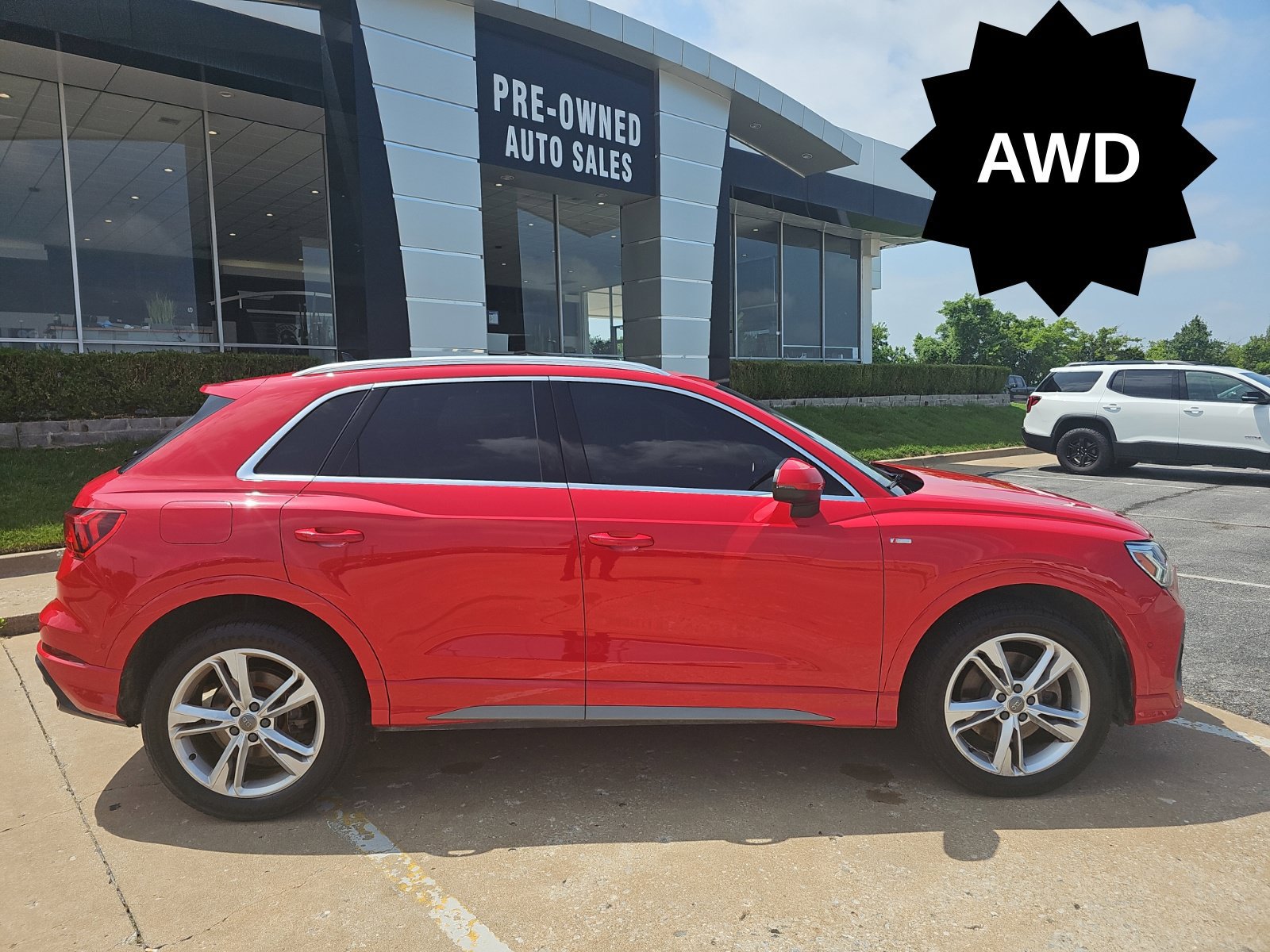 Used 2020 Audi Q3 2.0T Prestige AWD/4WD image 2