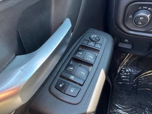 Used 2024 RAM 1500 Big Horn AWD/4WD image 33