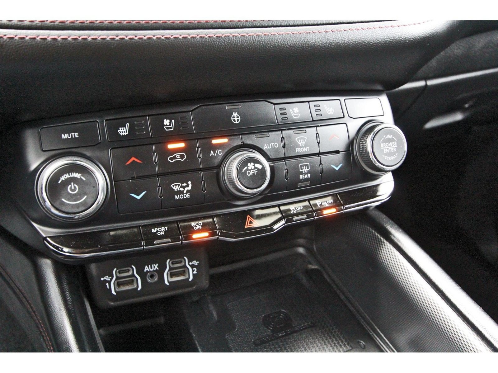 Used 2021 Dodge Durango R/T w/ Blacktop Package RWD image 27