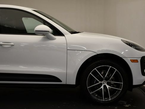 Certified 2026 Porsche Macan Turbo AWD/4WD image 15