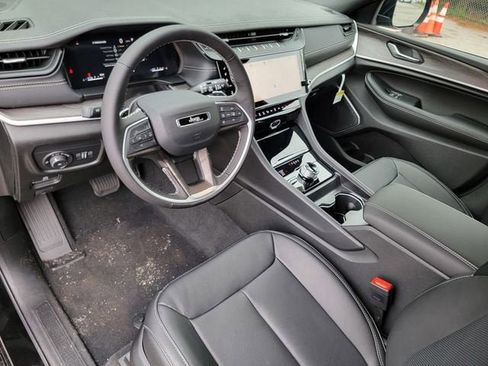 New 2026 Jeep Grand Cherokee L Limited AWD/4WD image 18