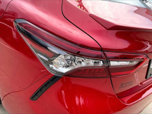 Used 2021 Toyota Camry XSE image 28