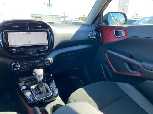 Used 2023 Kia Soul GT-Line image 37