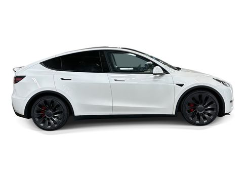 Certified 2021 Tesla Model Y Performance AWD/4WD image 7