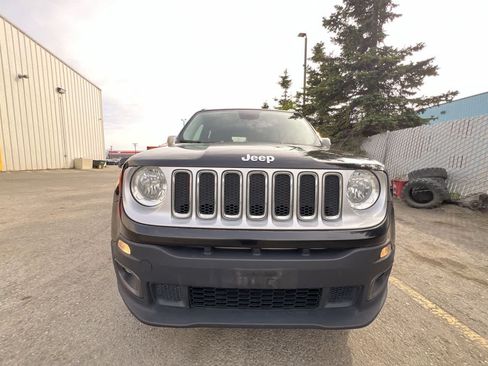 Used 2017 Jeep Renegade Limited FWD image 29