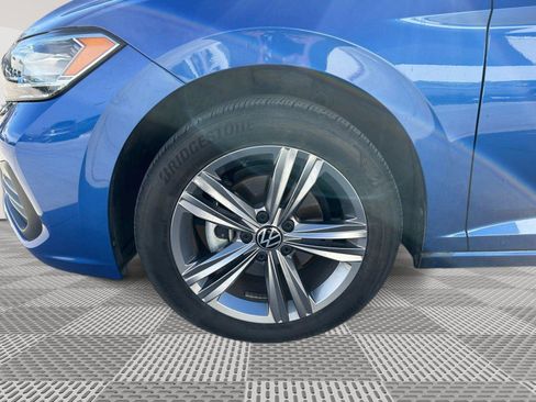 Used 2023 Volkswagen Jetta SE w/ Panoramic Sunroof Package image 19