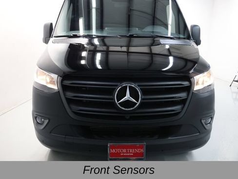 Used 2022 Mercedes-Benz Sprinter 2500 image 27