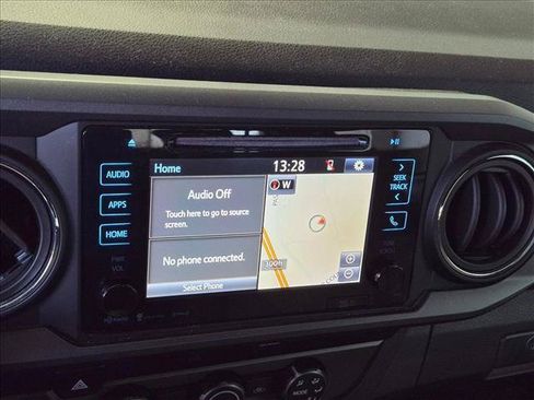 Used 2019 Toyota Tacoma TRD Off-Road RWD image 10