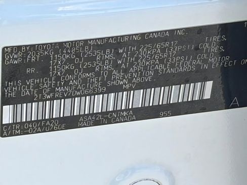 Used 2013 Toyota RAV4 XLE image 30