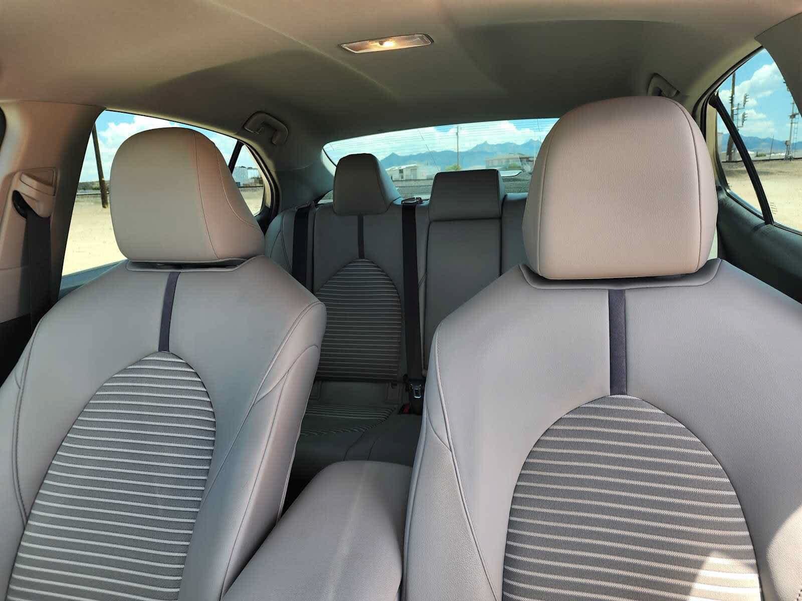 Used 2021 Toyota Camry SE FWD image 16