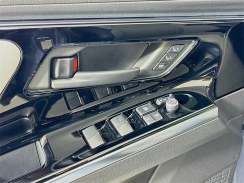 Used 2023 Subaru Solterra AWD image 14