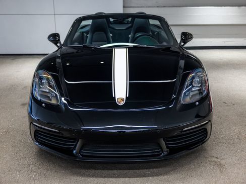 Certified 2024 Porsche 718 Boxster RWD image 12