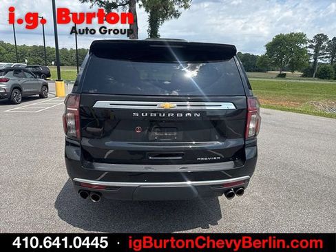 Used 2023 Chevrolet Suburban Premier AWD/4WD image 5