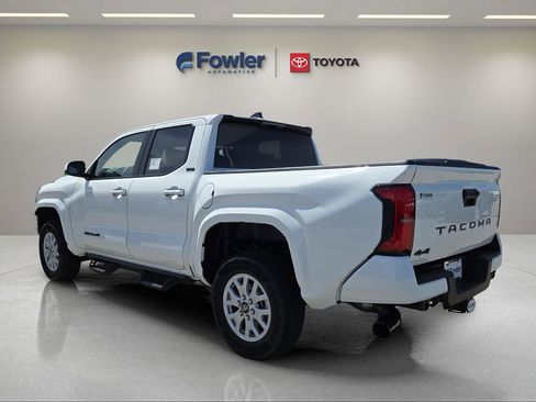 New 2026 Toyota Tacoma SR5 AWD/4WD image 5