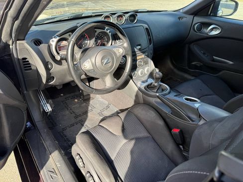 Used 2010 Nissan 370Z Coupe w/ Sport Pkg RWD image 30