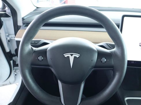 Used 2023 Tesla Model 3 Standard Range RWD image 16