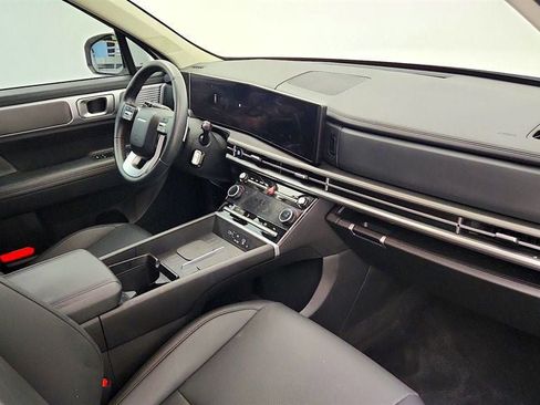 Used 2025 Hyundai Santa Fe SEL FWD image 23