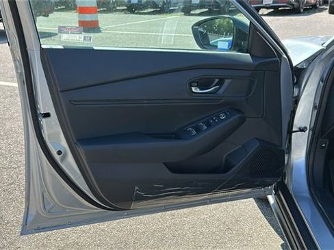 New 2025 Honda Accord SE image 9