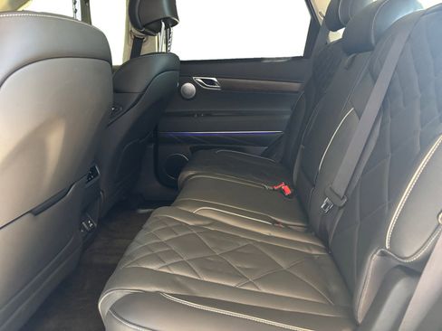 Used 2025 Genesis GV80 3.5T Prestige image 13