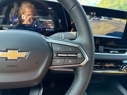 New 2025 Chevrolet Equinox LT image 27