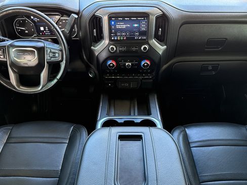 Used 2022 GMC Sierra 2500 Denali w/ Denali Ultimate Package image 17